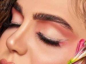میکاپ حرفه ای در سنندج