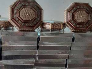 شکلات خوری خاتم کاری  8 ضلعی در اصفهان