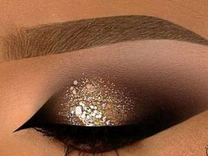 آموزش میکاپ های حرفه ای و ژورنالی در قم