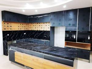 اجرای صفحه و مابین کابینت با مترال ضد خش در تهران