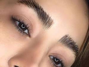 لیفت و لمینت مژه و ابرو در رشت