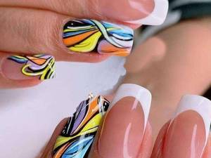 کاشت ناخن با بهترین مواد در بندرعباس