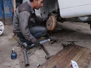 تعمیرات حرفه ای  خودرو در رشت