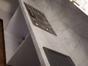 اجرا  و طراحی  صفحه کابینت با سنگ مارمونایت در تهران