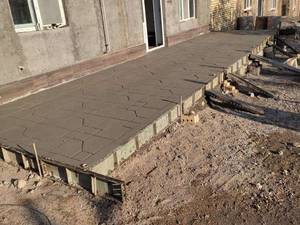 اجرای محوطه سازی و نمای سیمانی  در زنجان