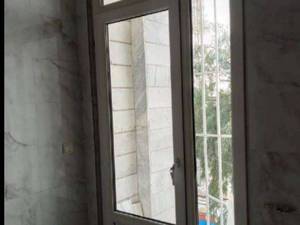 وجود تیتان در پنجره upvc