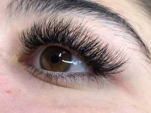 انجام اکستنشن مژه والیوم در آذربایجان