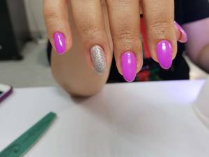 لمینیت و استحکام سازی ناخن طبیعی در رشت