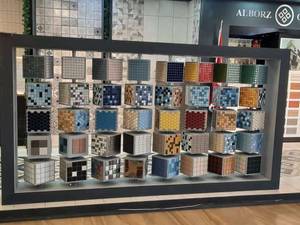 طراحی و اجرای تابلو و طرح ریزشی  استخر در مازندران
