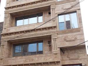  درب و پنجره با بهترین متریال در میاندوآب