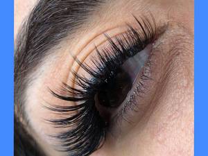 مژه کار حرفه ای در چالوس