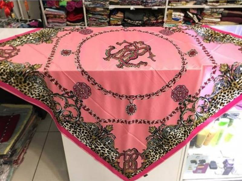روسری قواره بزرگ دررنگهای مختلف وزیبا