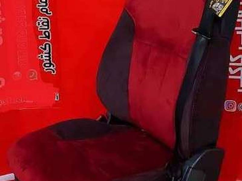 صندلی راننده رنو ۴۶۰ در مهاباد