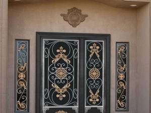 درب ورودی ساختمان فلزی فرفورژه در تنکابن