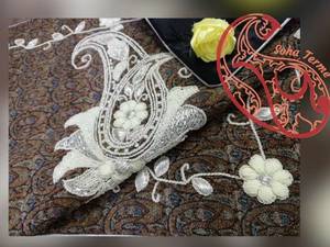 رومیزی با  طرح بته جقه بزرگ