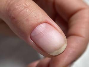 آموزش مانیکور کلاسیک روسی و آپارات حرفه ایی