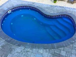 انواع استخر و جکوزی با  بدنه ای مستحکم و نرم