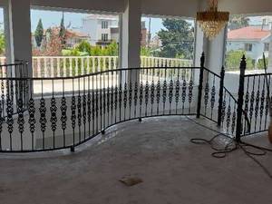 اجرای نرده راه پله با فید نامنظم