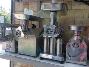 چرخ گوشت نیم صنعتی