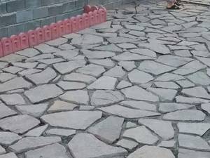 اجرای کف دیوار درپوش با سنگ لاشه