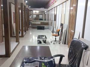 دارای انواع کاشی و سرامیک در مدل های جدید و متنوع