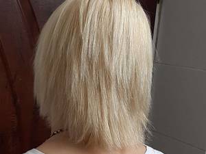 اجرای رنگ مو دکلره