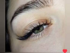 اجرا اکستنشن مژه 
