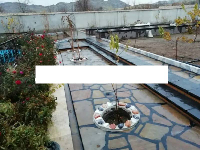 اجرای سنگ لاشه و محوطه سازی باغچه
