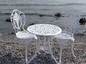 میز و صندلی چدنی 