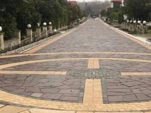 نصب سنگفرش با سنگ مالون و لاشه طبيعي معدني 