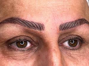 قرینه سازی ابرو 