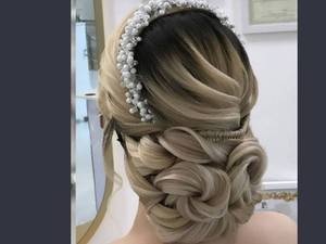 شینیون شلوغ و ژورنالی با موی اضافه