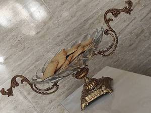 شیرینی خوری